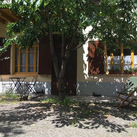 Sur Cour, Le Cerisier Apartment Bagnères-de-Bigorre