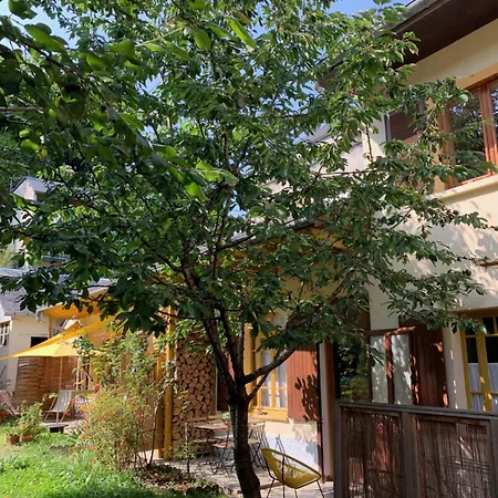 Apartment Sur Cour, Le Cerisier