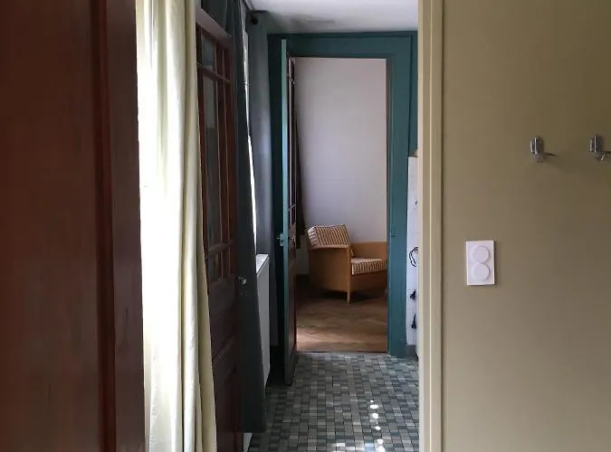 Sur Cour, Le Cerisier アパート