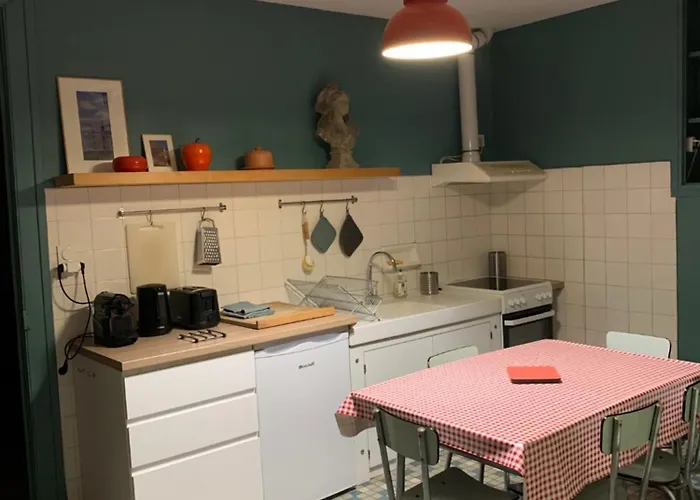 Sur Cour, Le Cerisier アパート